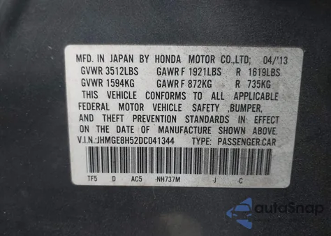 2013 Honda Fit Sport z USA, uszkodzony, nr VIN JHMGE8H52DC041344